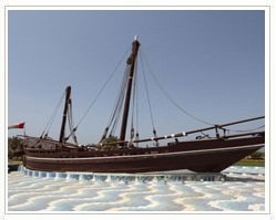 Slider image (2) Oriental Pearl Universal